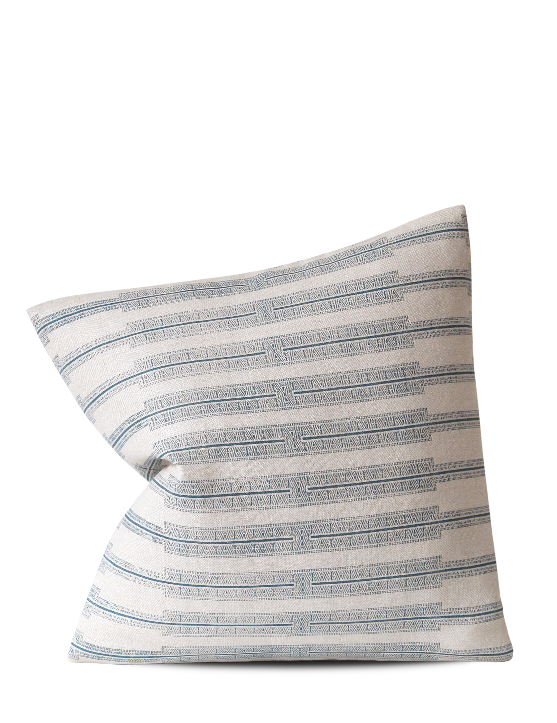 Indro Pillow / Lake Natural