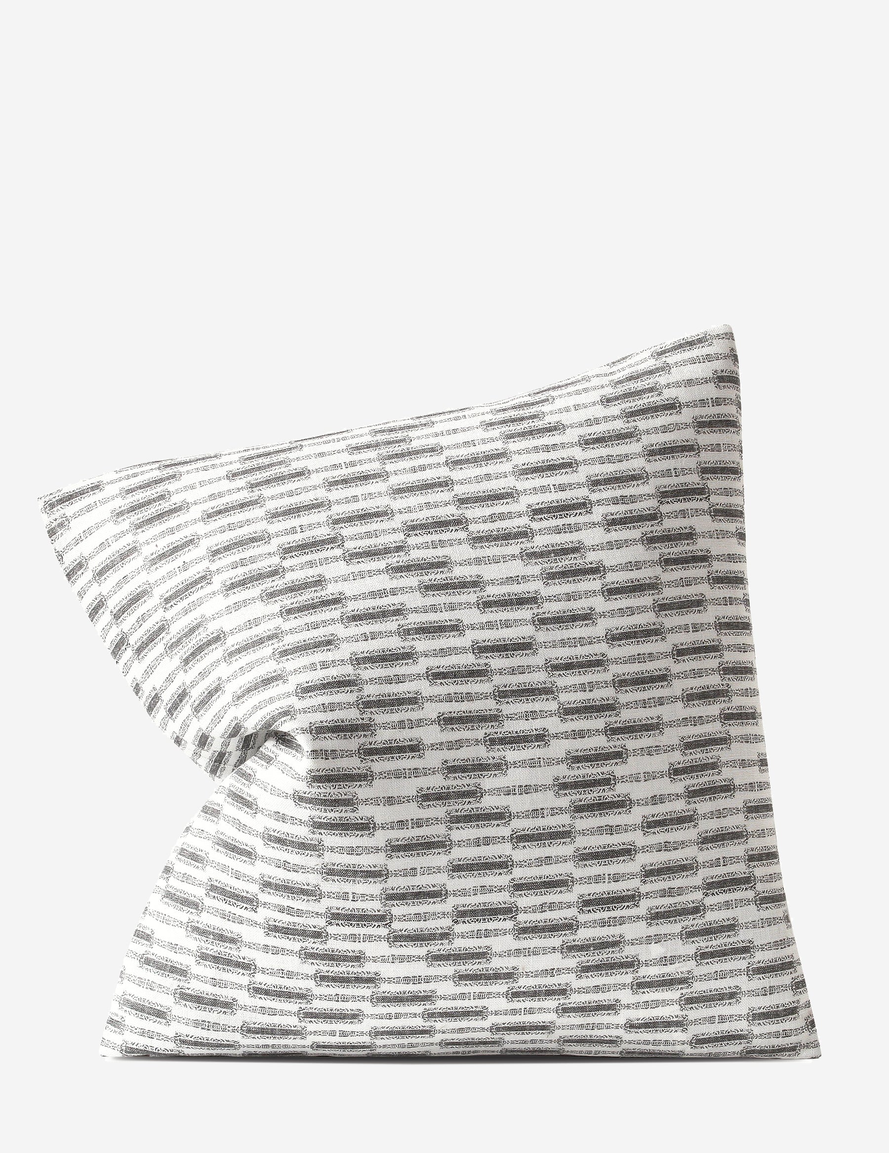 Lacuna Pillow / Kohl Oyster