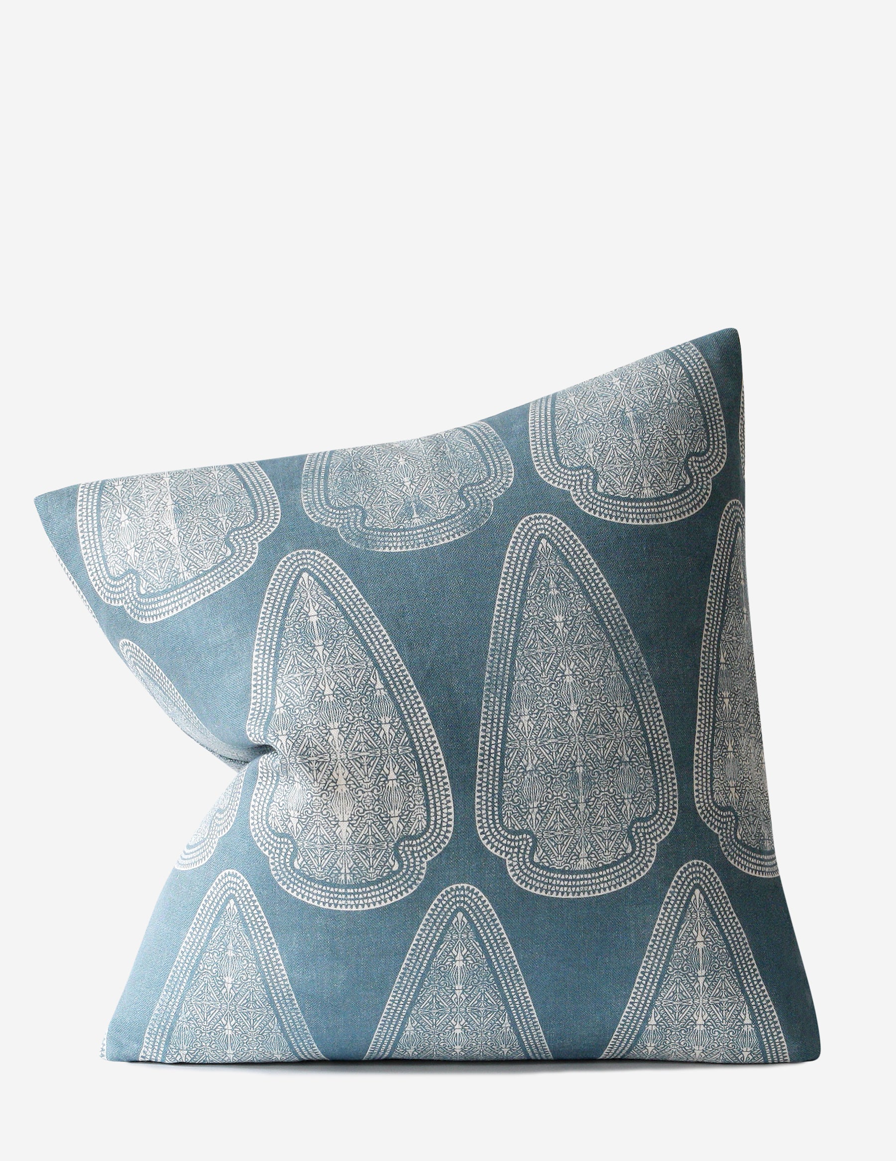 Artemis Pillow / Lake Natural