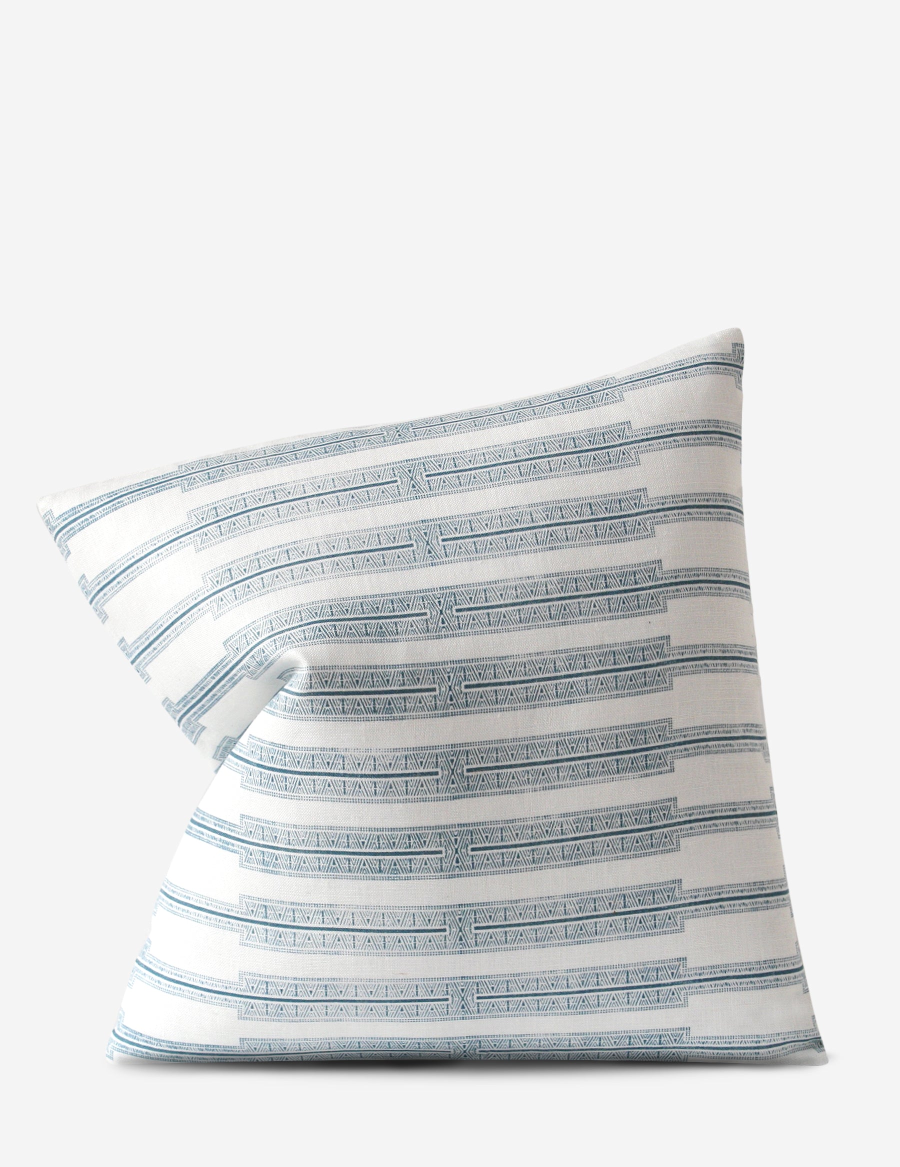Indro Pillow / Lake Oyster